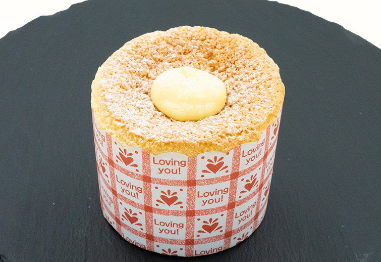 生シフォンカップケーキ（カスタードクリーム）